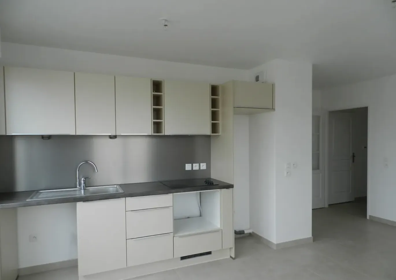 Location Courbevoie Appartement c8114236