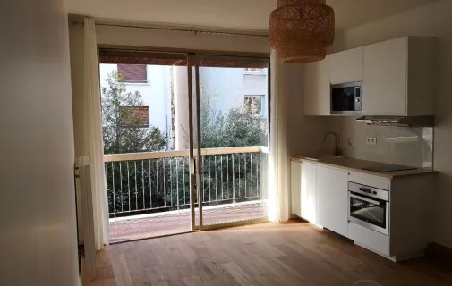 Location Neuilly-sur-Seine Appartement f0237289