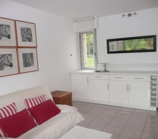 Location Neuilly-sur-Seine Appartement f669d8d8