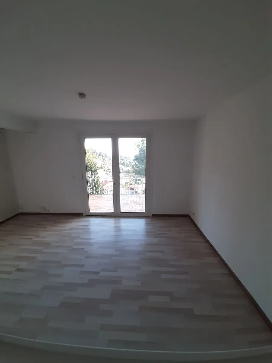 Location Toulon Appartement f75df3c6